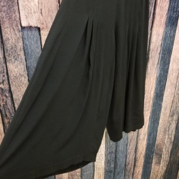 Black Flowy Gaucho Pants - Picture 4 of 6